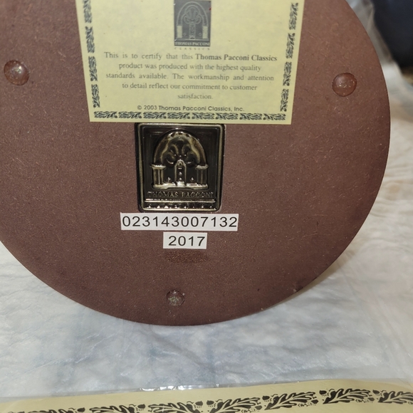 Thomas Pacconi Classics Holiday Snowman Figurine 9" w/Certificate - Picture 2 of 2